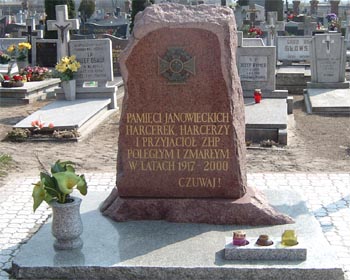  Pamięci janowieckich harcerek, harcerzy i przyjaciół zhp poległym i zmarłym w latach 1917-2000