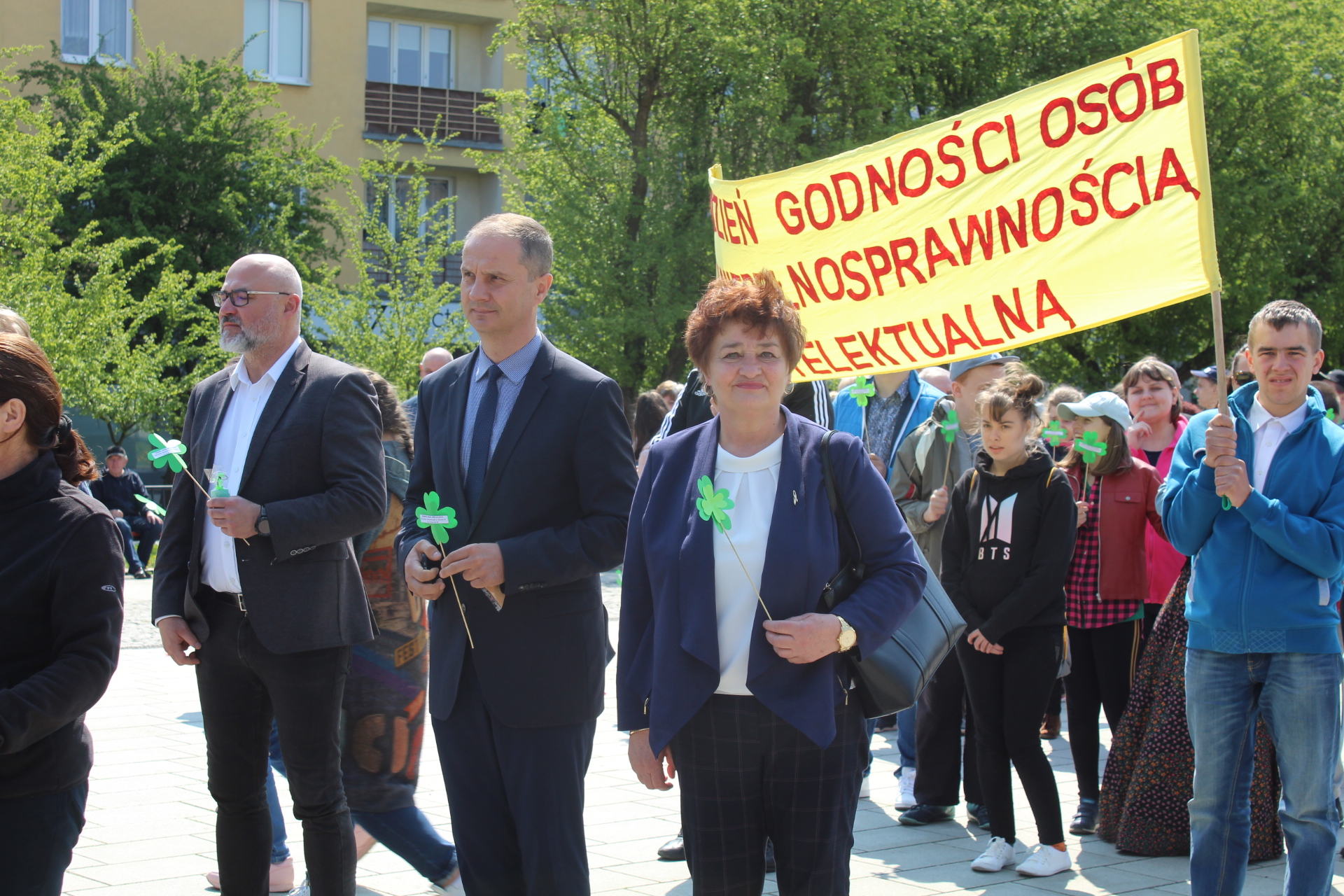 Marsz Godności przeszedł ulicami Ostrowca