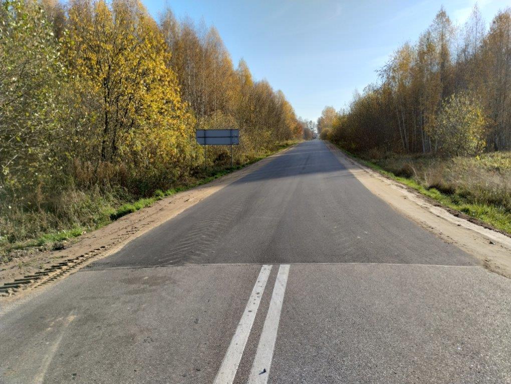 Wyremontowana droga powiatowa do miejscowości Szczyty-Dzięciołowo