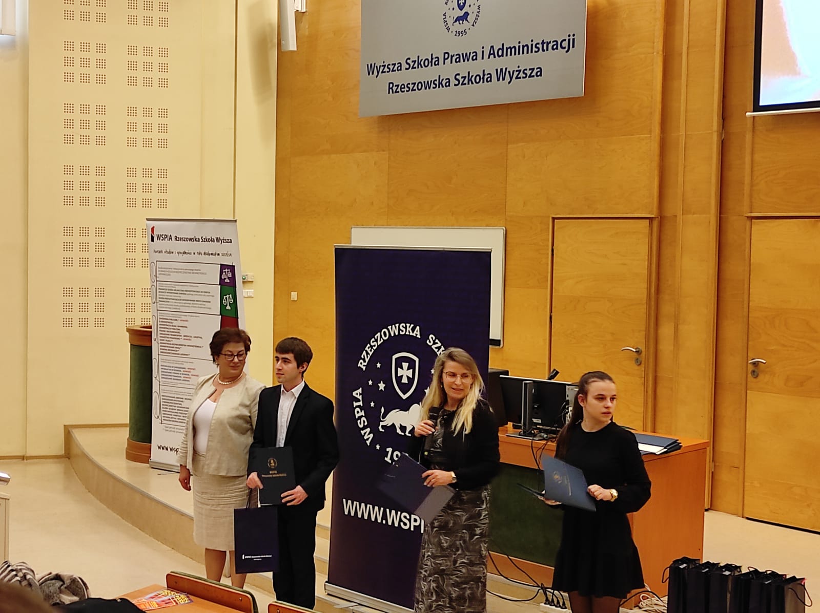Uczniowie LO Kołaczyce zostali laureatami XVI Edycji Konkursu Wiedzy o Prawach Człowieka 