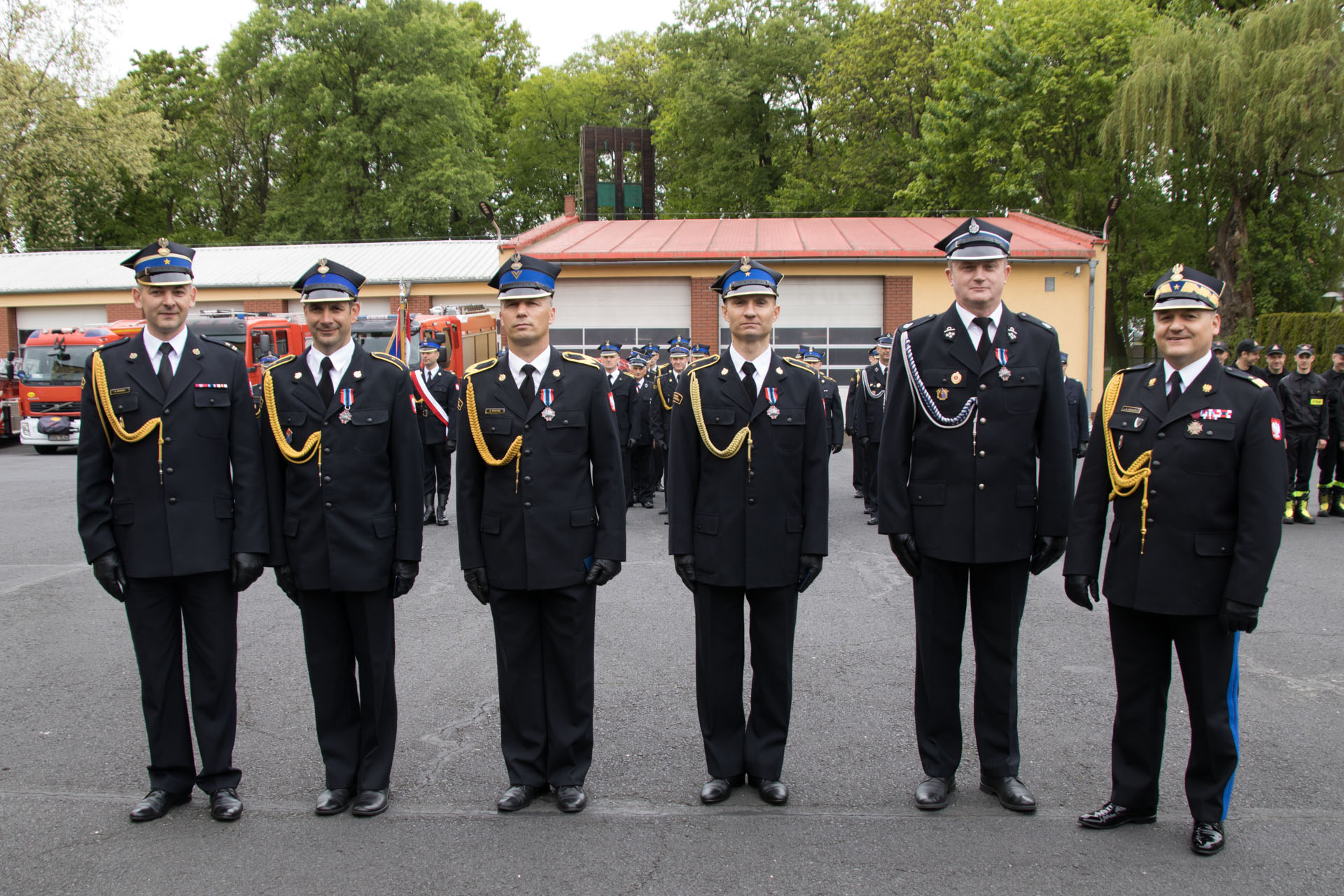 Powiatowe obchody Dnia Strażaka – strażacy odznaczeni srebrną odznaką „Zasłużony dla Ochrony Przeciwpożarowej”