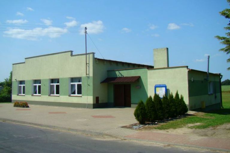 Wiejski Dom Kultury w Rownopolu