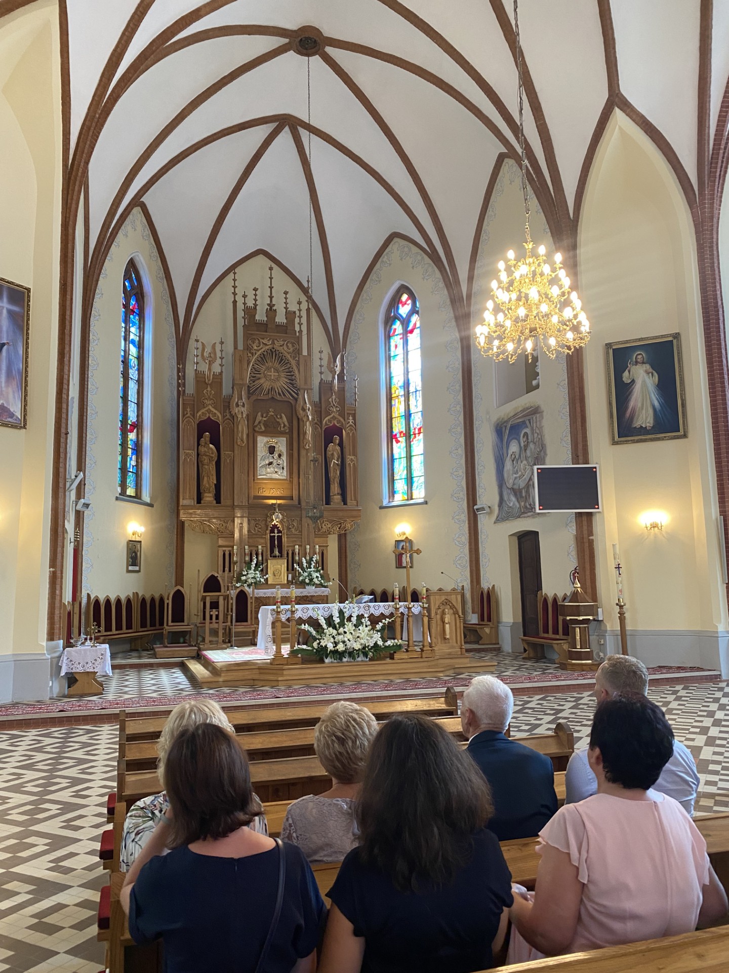 Kościół Parafialny pw. św. Tomasza Apostoła w Dzierżeninie
