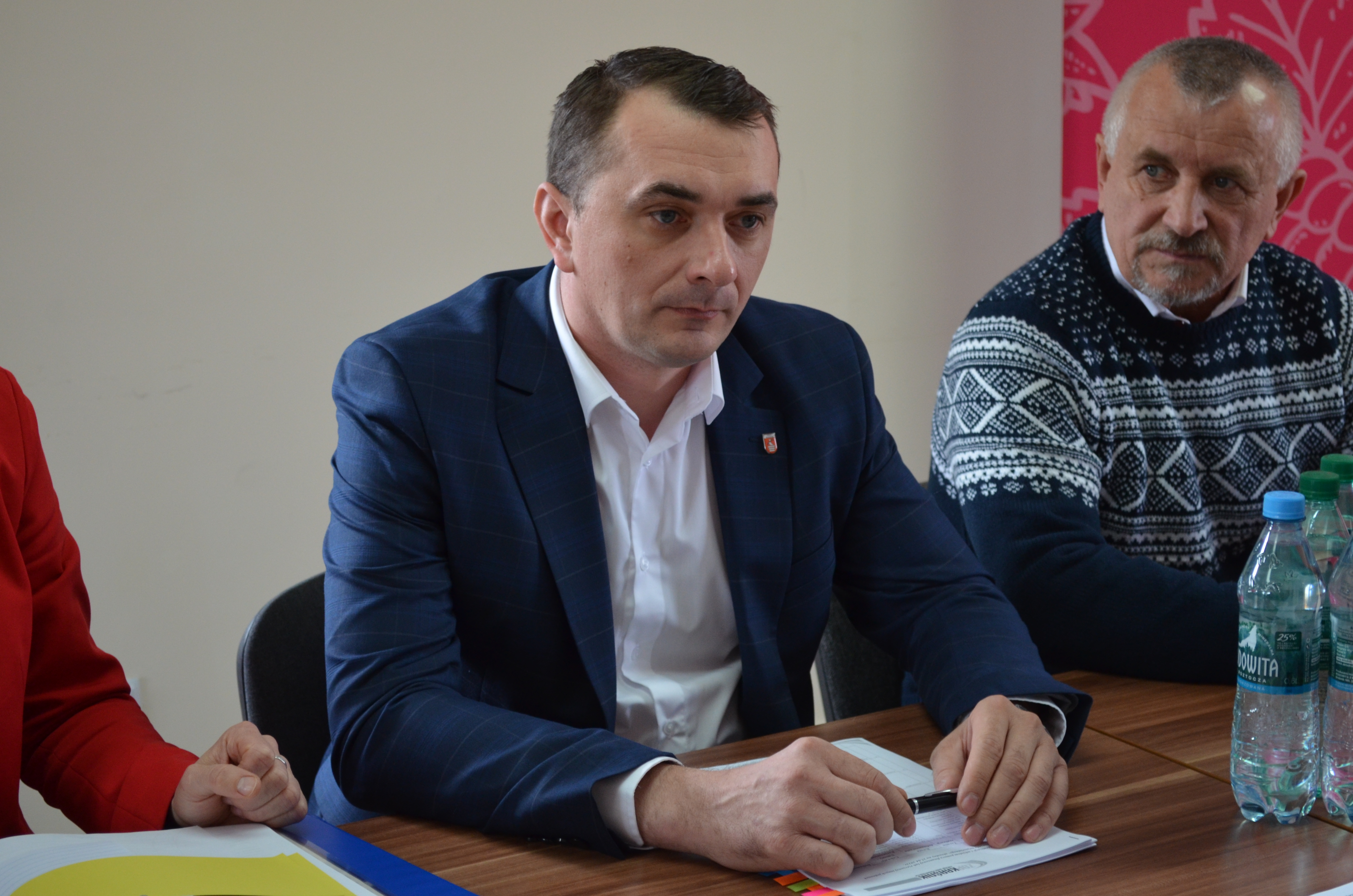 Wicestarosta Kraśnicki Paweł Kudrel podczas spotkania z wójtami i burmistrzami z powiatu kraśnickiego.