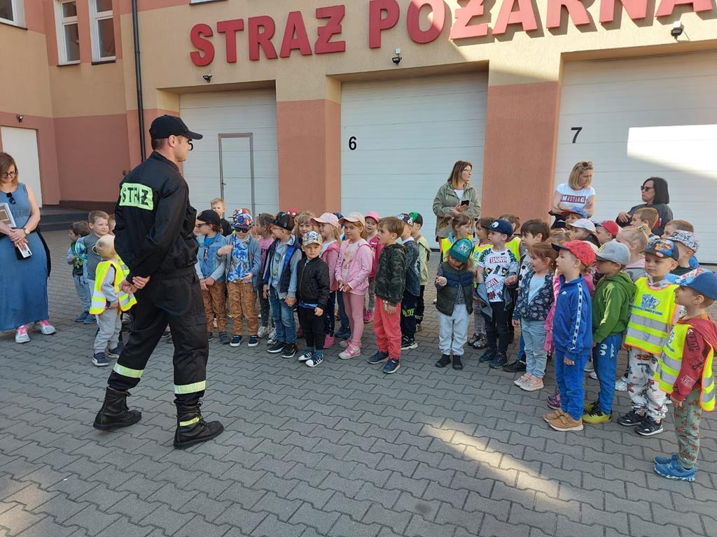 Przedszkolaki z wizytą w Straży Pożarnej 