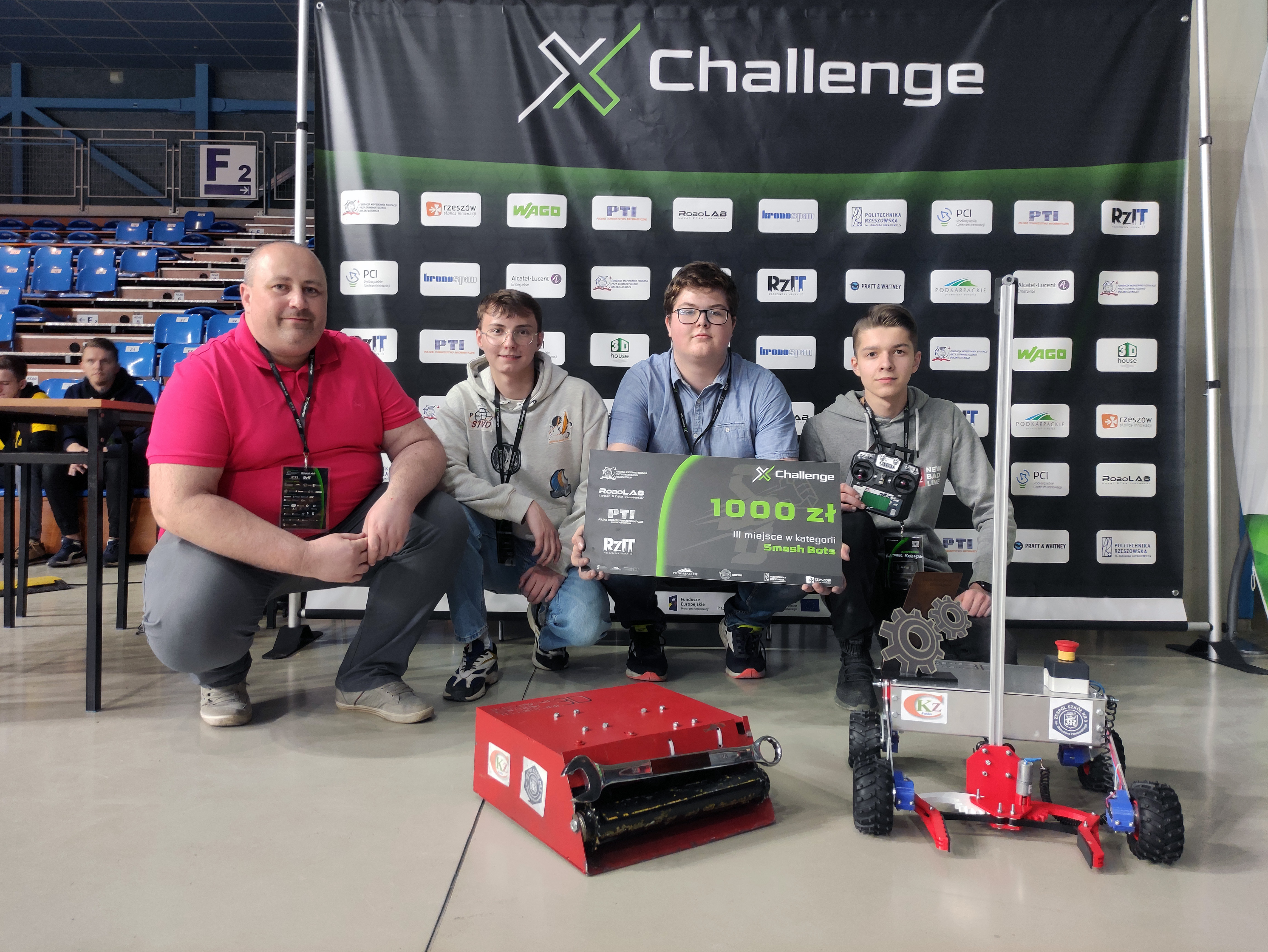 Sukcesy uczniów Zespołu Szkół nr 3 Największe zawody robotów w Polsce - XChallenge 2022 