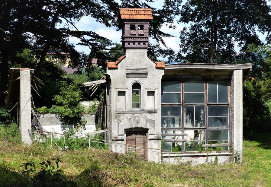 Oranżeria z zbudowana na początku XX wieku w Rabie Wyżnej.