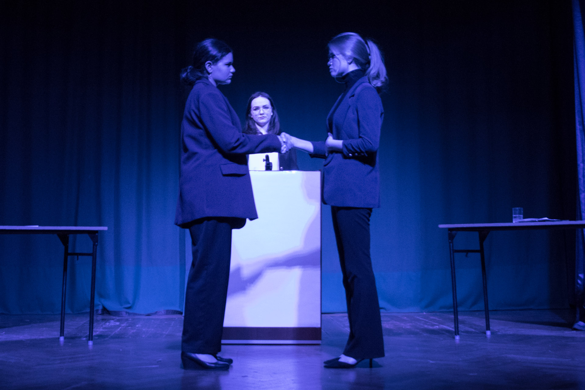 XXI Szkolne Konfrontacje Teatralne – spektakl „Człowiek?” – Humanki (grupa międzyoddziałowa)