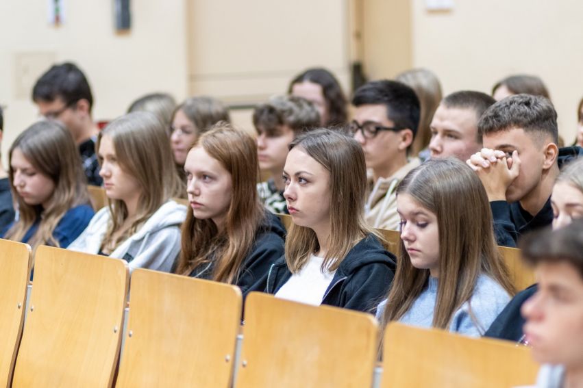 Uczniowie Broniewskiego uczestniczyli w wykładach na UMCS