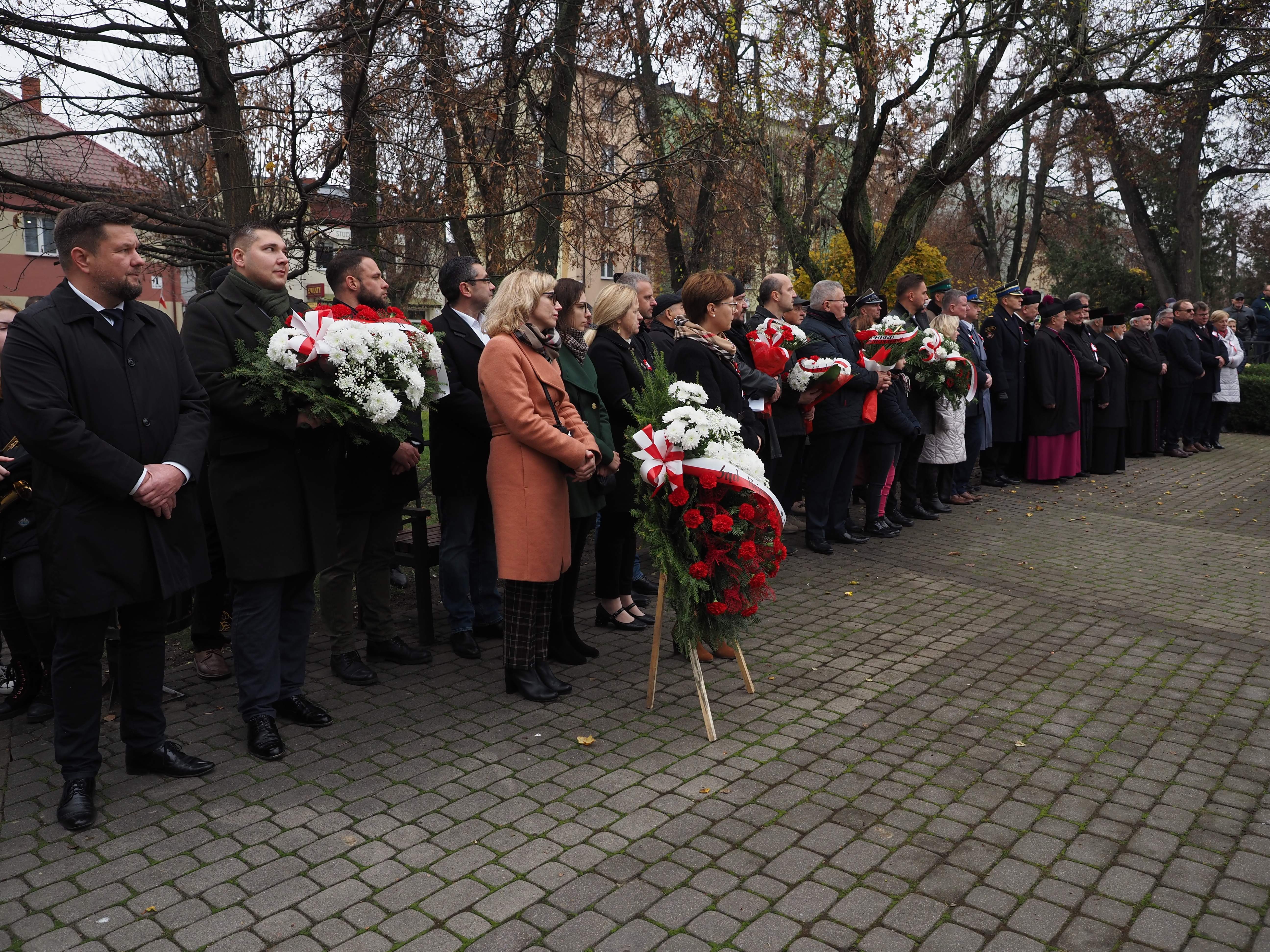 Uroczystość pod pomnikiem Niepodległości Polski