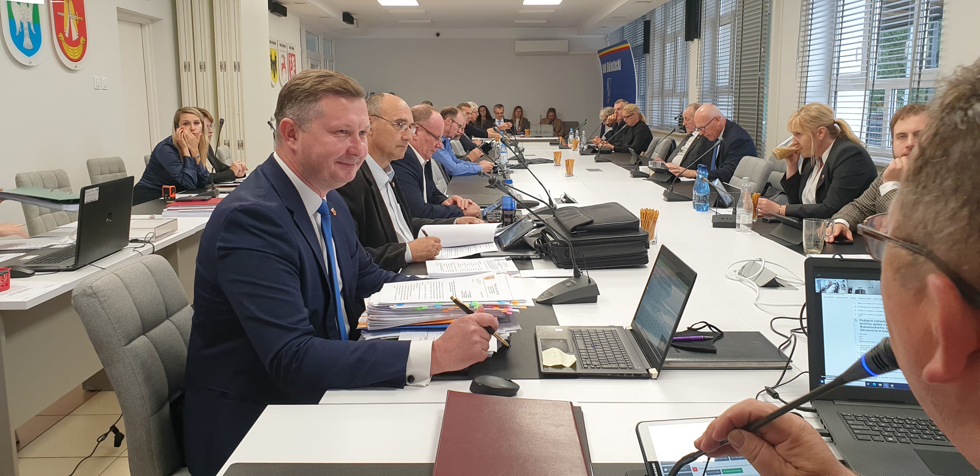 XLVII sesja Rady Powiatu Białostockiego w sali konferencyjnej starostwa
