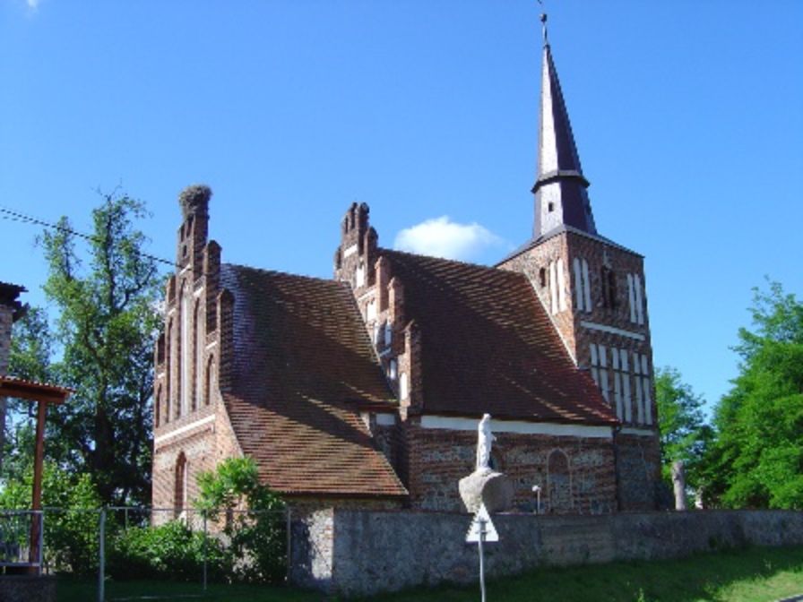 Kościół pw. św. Jadwigi Śląskiej w Radoszynie Fot. Patrycja Radajewska 