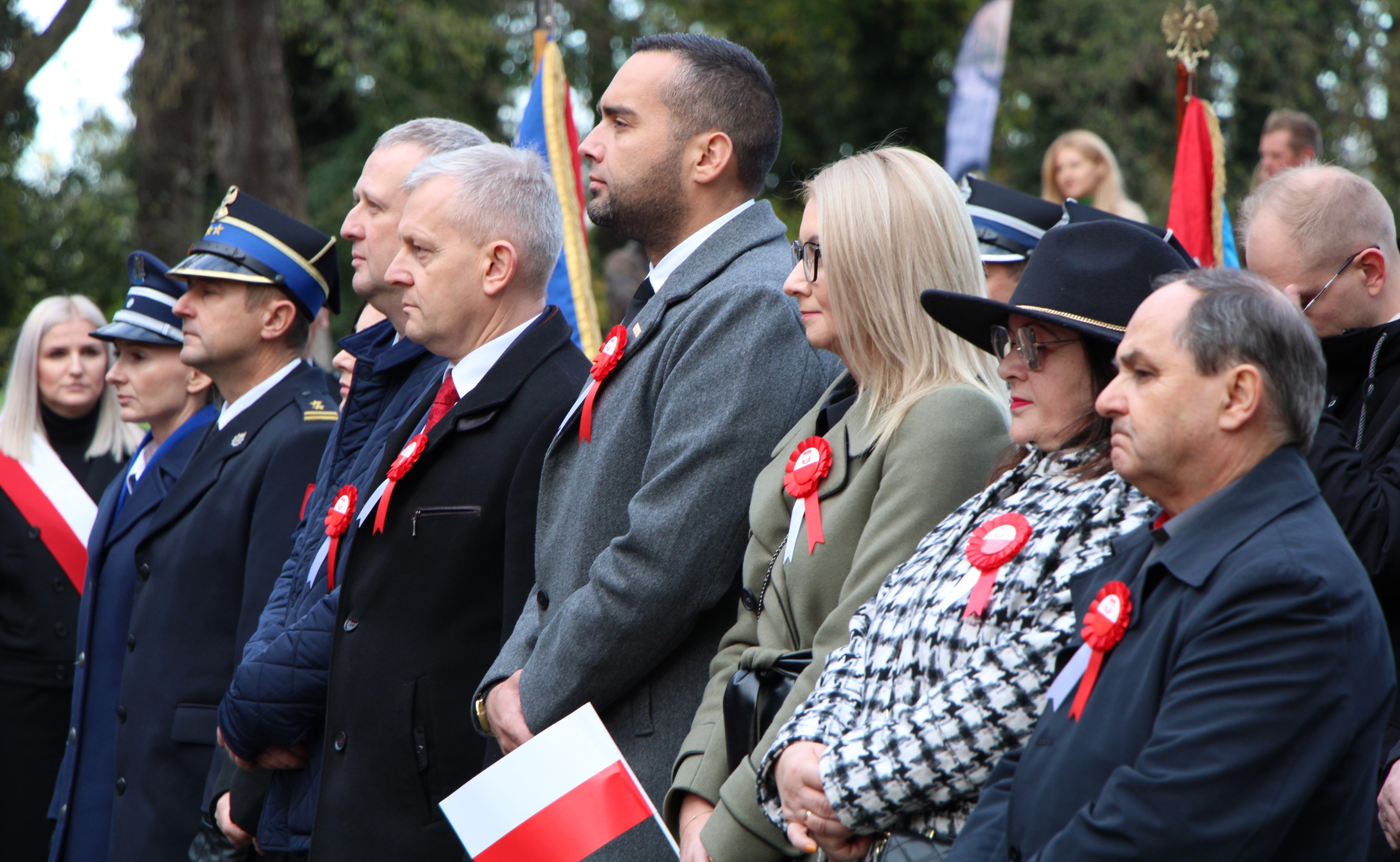 Władze powiatu polkowickiego podczas obchodów święta niepodległości 