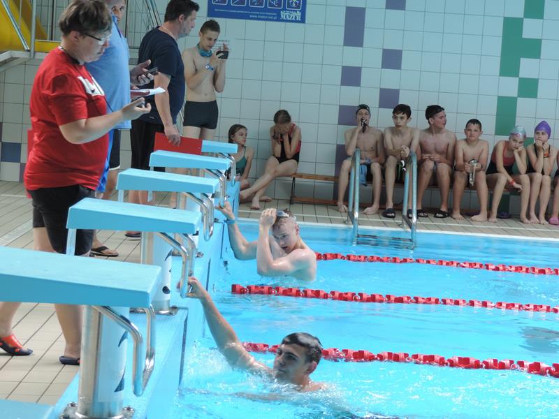 IV Mistrzostwa Gminy Kaczory w pływaniu Szkół Podstawowych i Gimnazjum