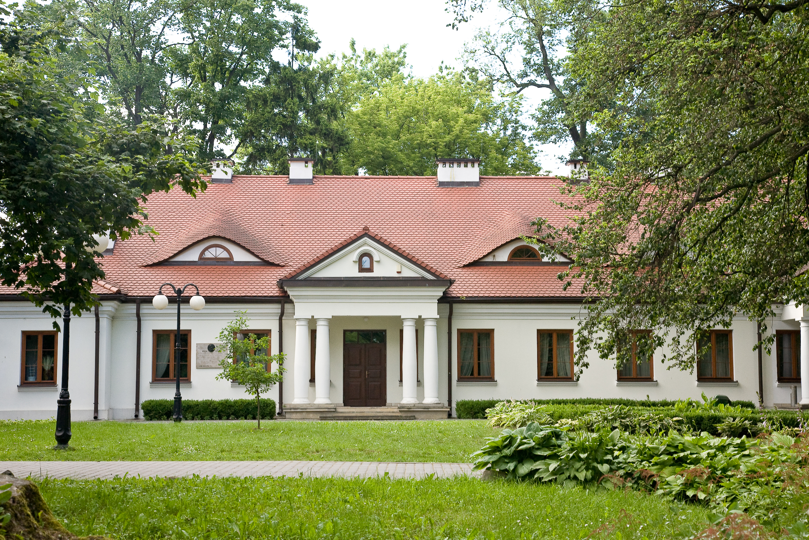 Zespół dworsko - pałacowy z I poł. XIX wieku w Miętnem.