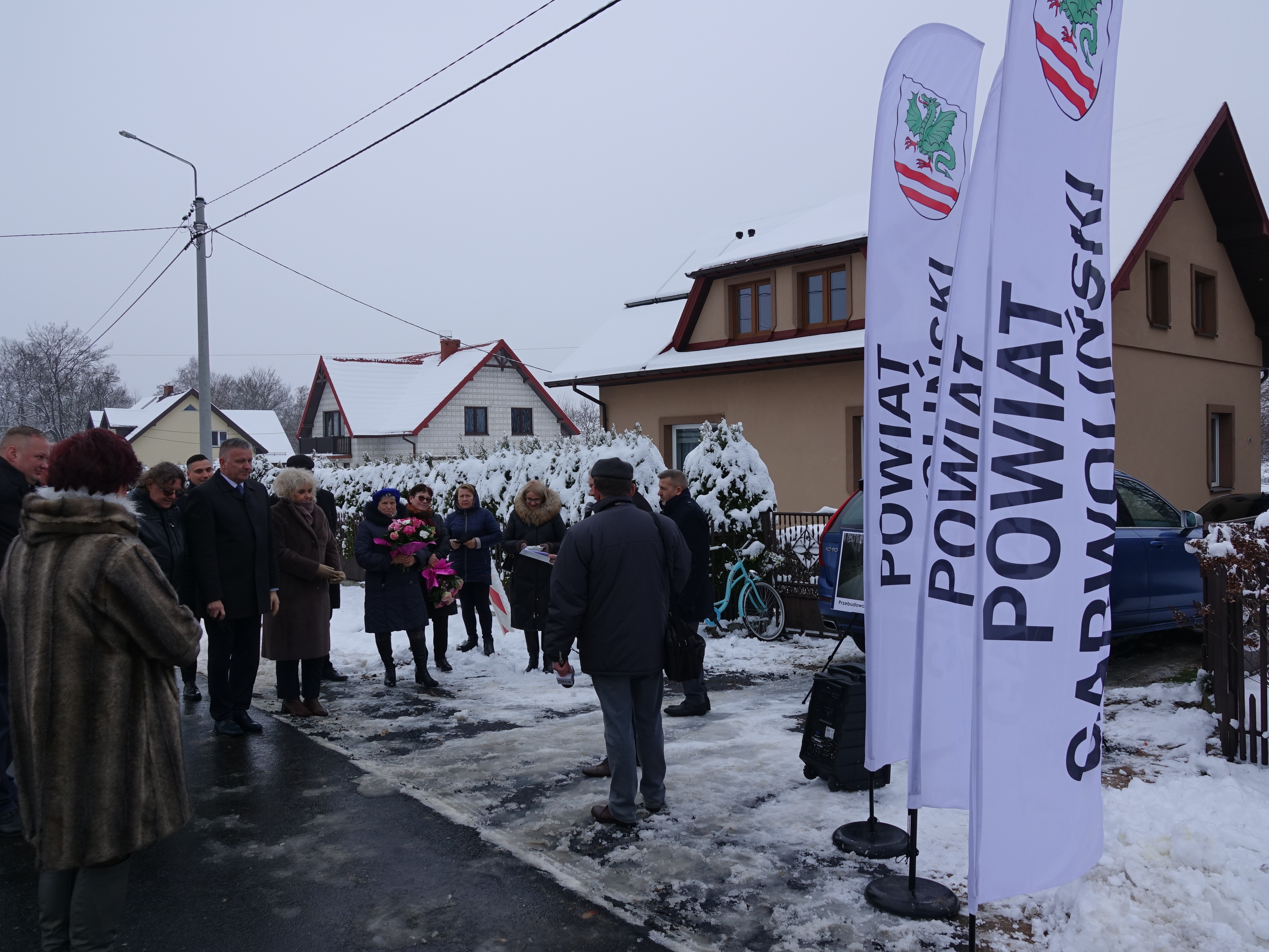 Uroczyste otwarcie przebudowanej drogi powiatowej nr 2235W w m. Laliny, gm. Borowie, fot. 5