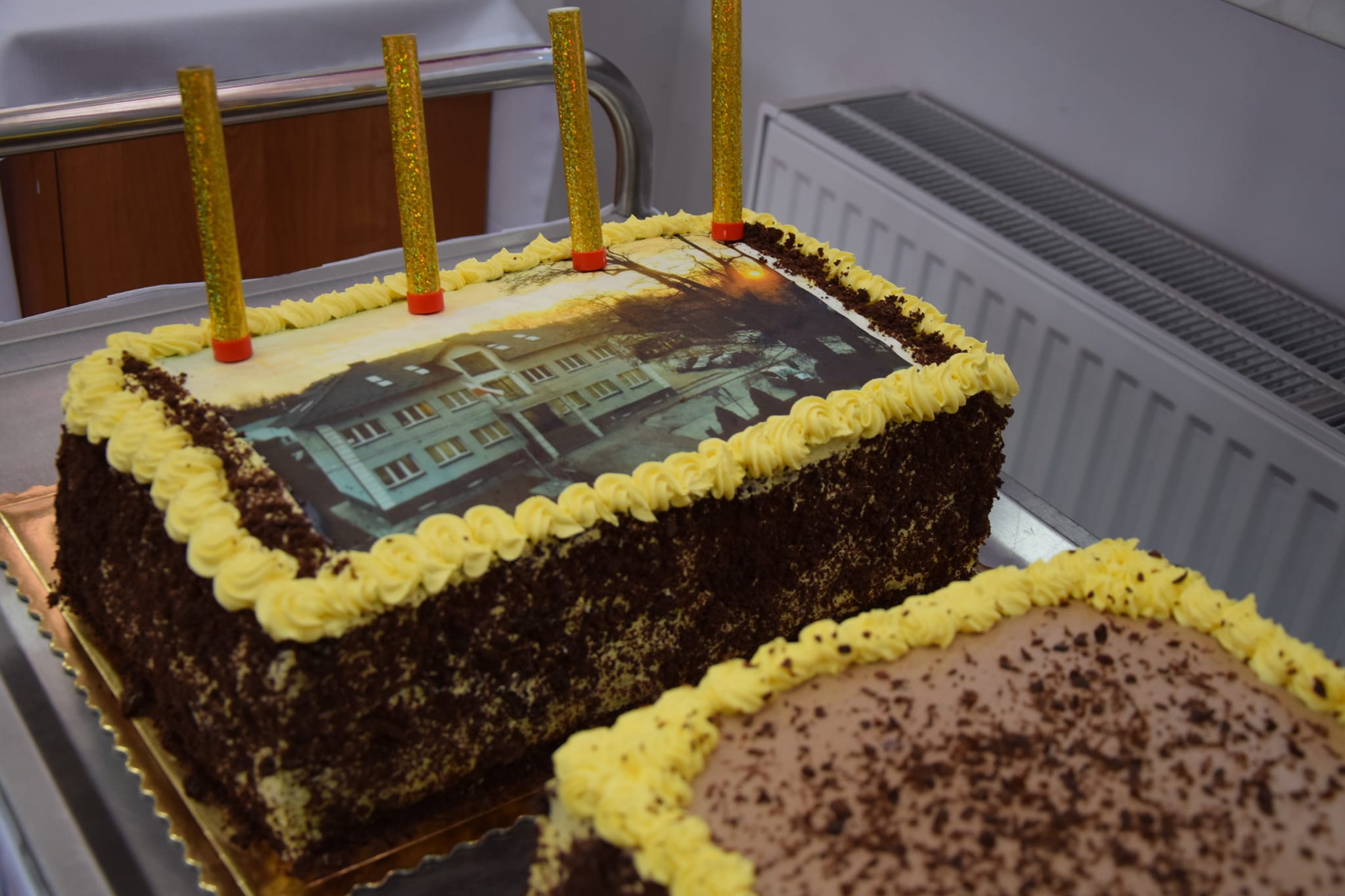 zdjęcie przedstawia zbliżenie na tort
