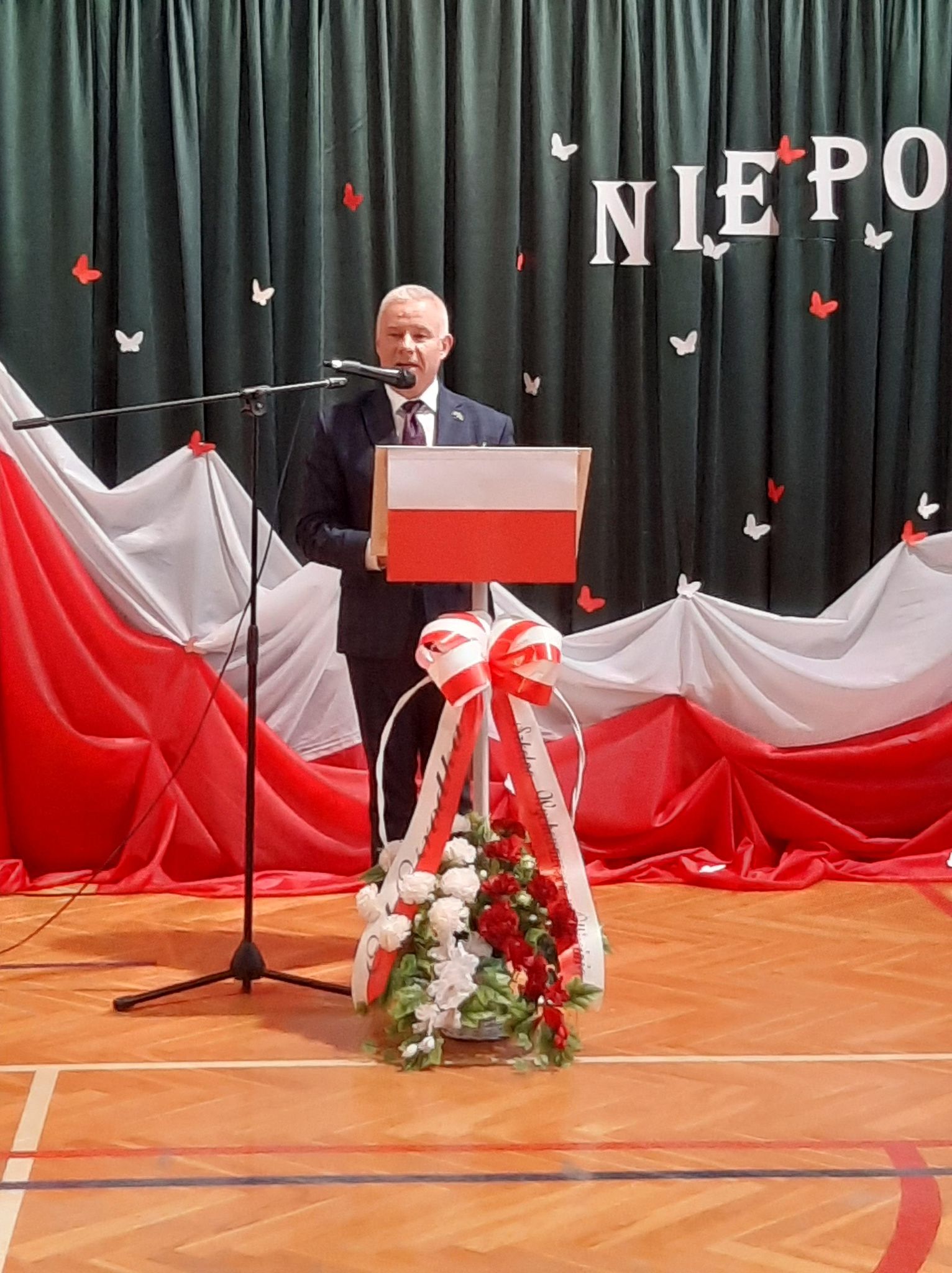 Szkolny Dzień Niepodległości w Olbięcinie