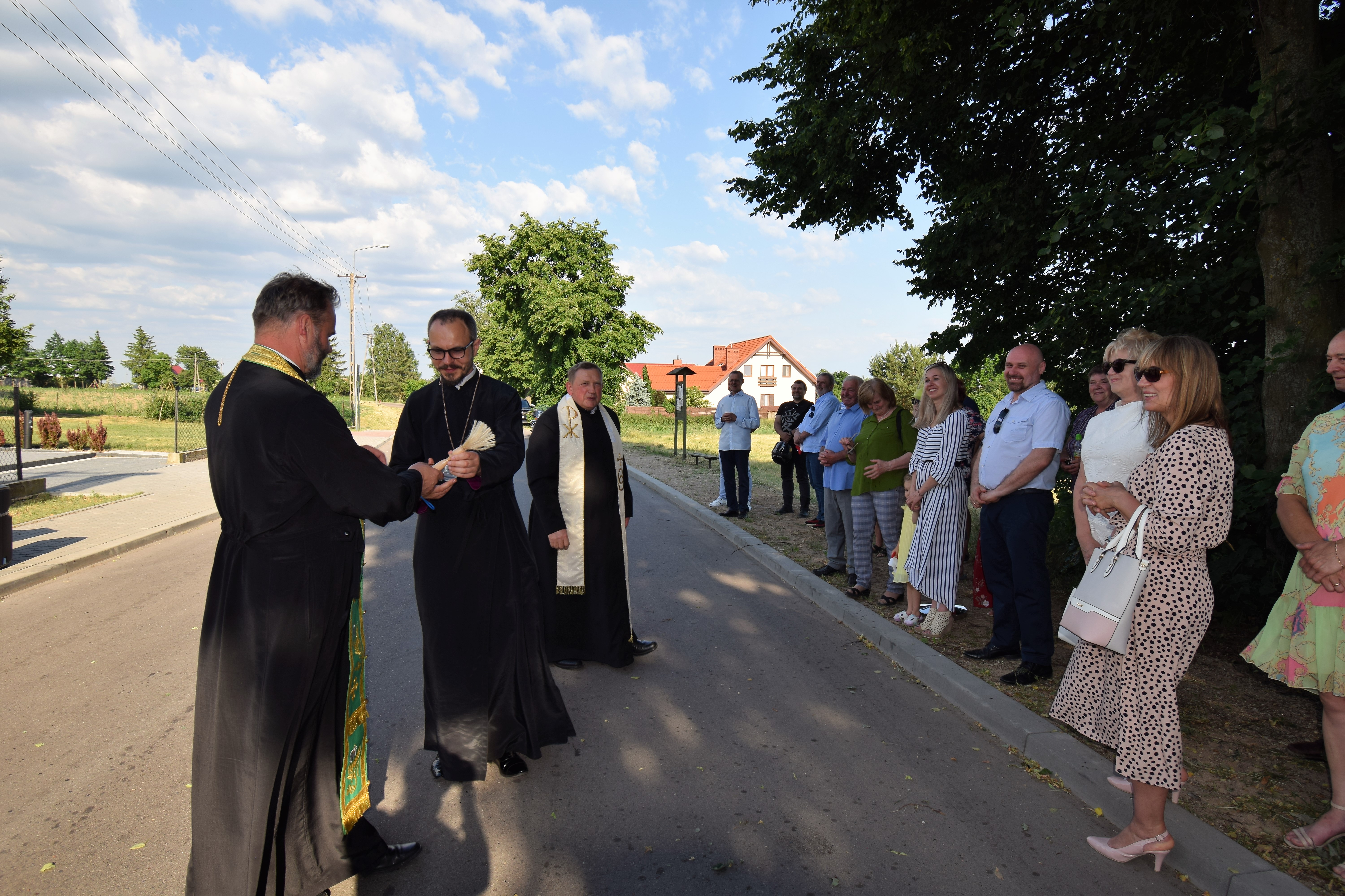 Droga powiatowa we wsi Jaworówka - modlitwa i poświęcenie.

