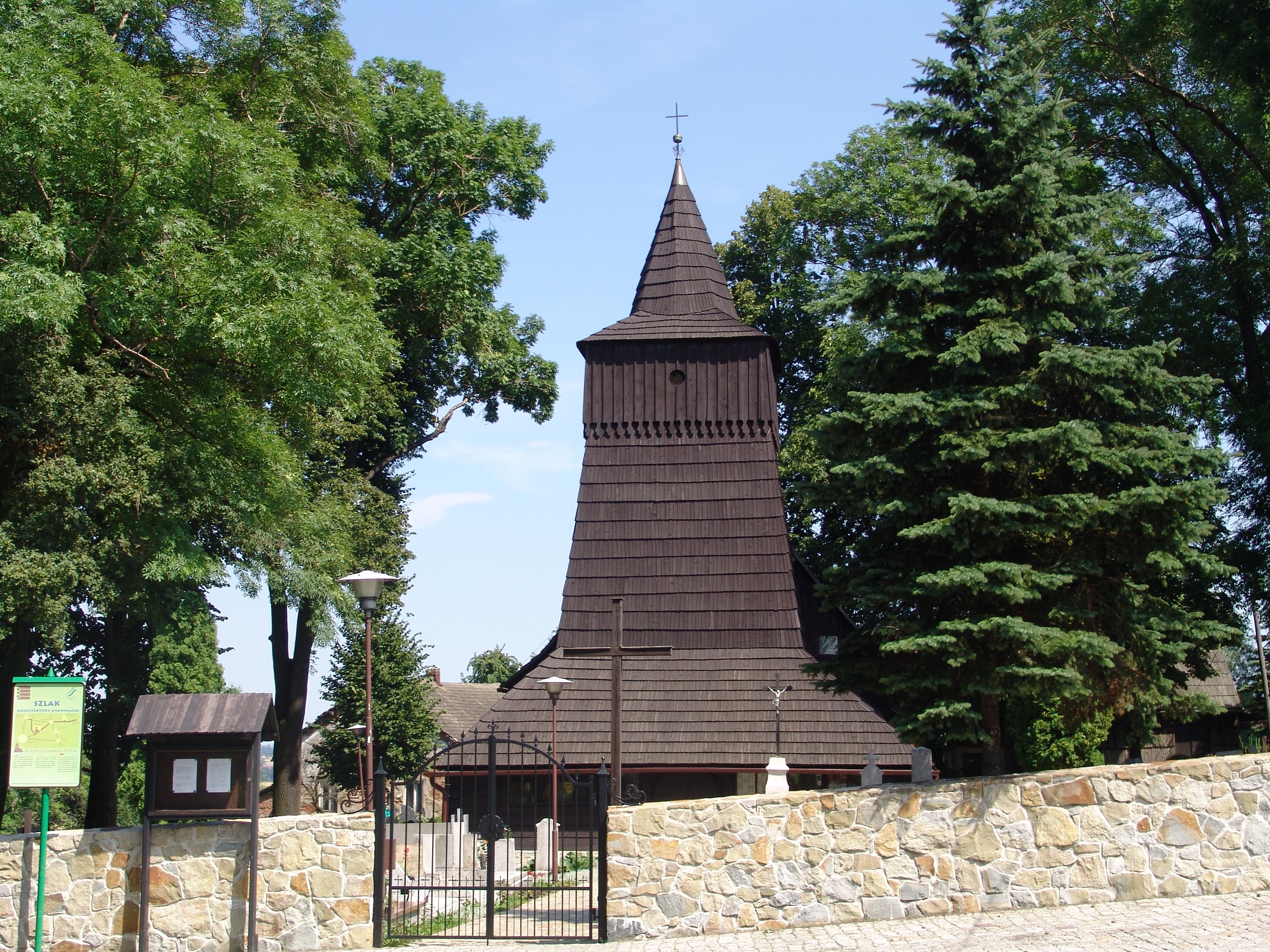 Drewniany kościół pod wezwaniem świętego Rocha w Zamarskach