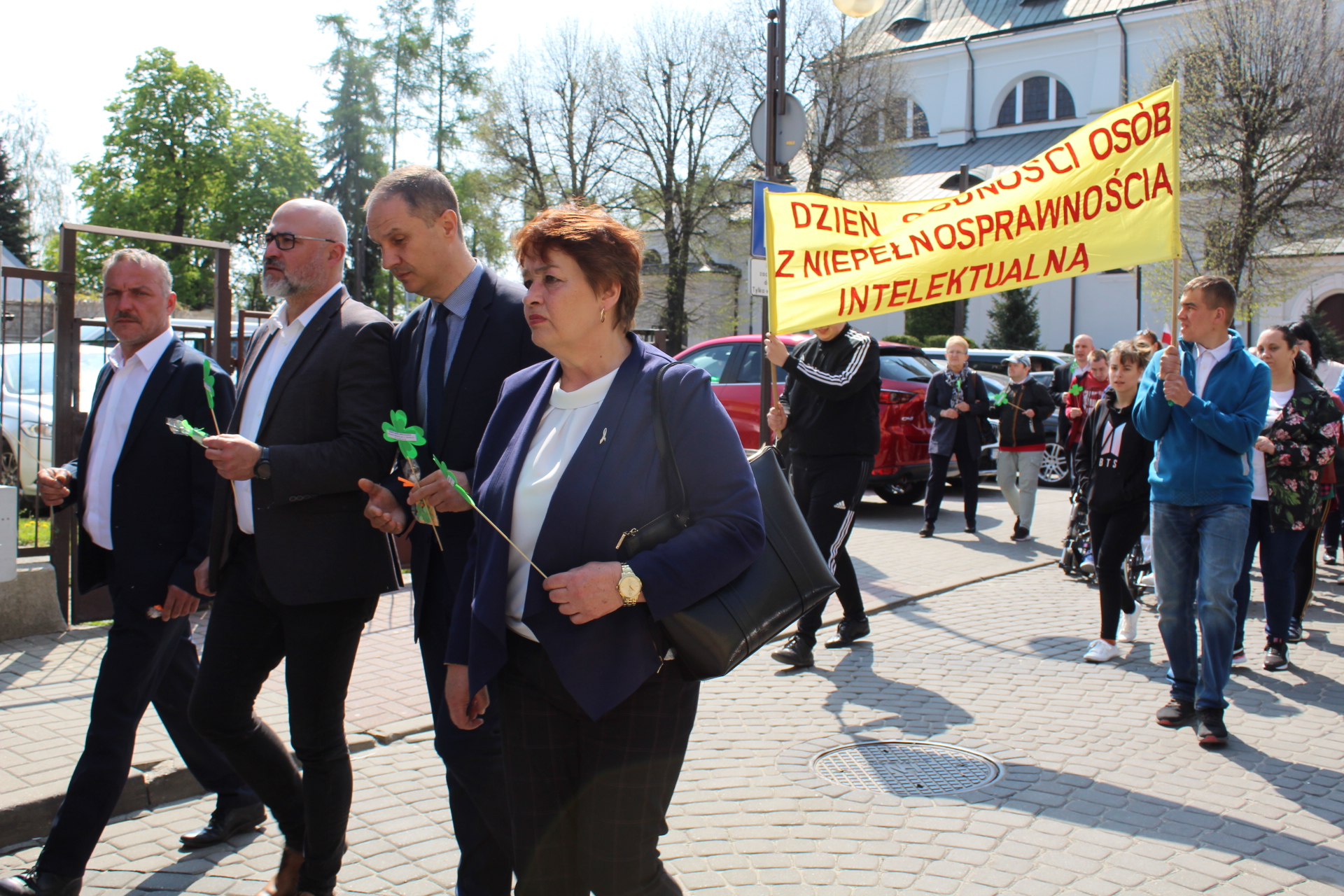 Marsz Godności przeszedł ulicami Ostrowca