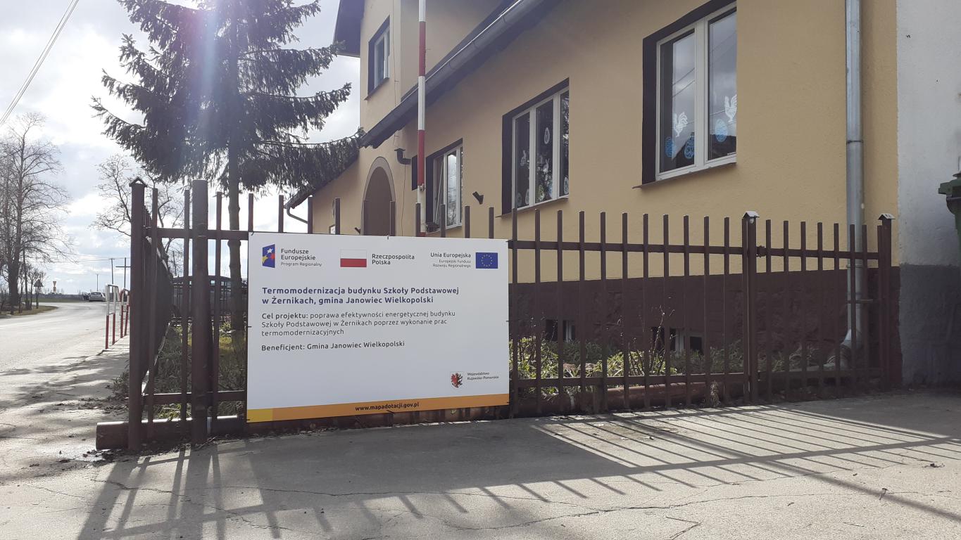 Termomodernizacja budynku Szkoły Podstawowej w Żernikach - Stan na dzień: 18.03.2021 r.