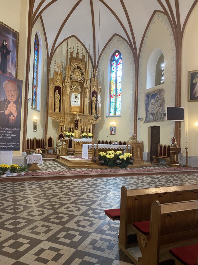 Kościół Parafialny pw. św. Tomasza Apostoła w Dzierżeninie