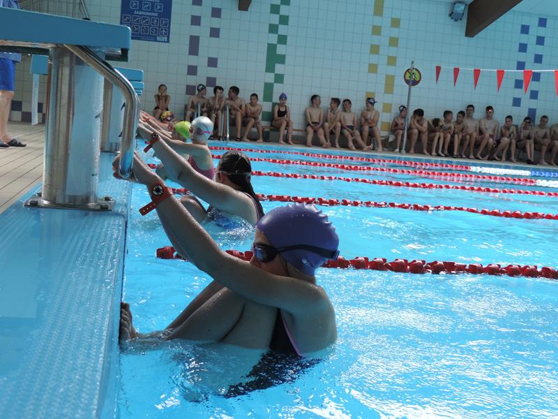IV Mistrzostwa Gminy Kaczory w pływaniu Szkół Podstawowych i Gimnazjum