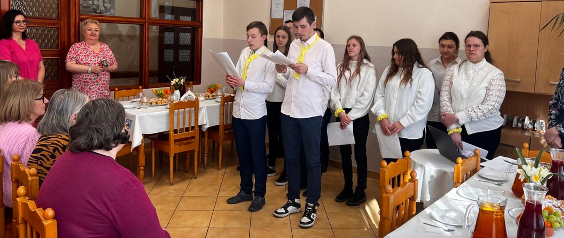 Obchody Dnia Kobiet w DPS „Cichy Zakątek”w Końskich