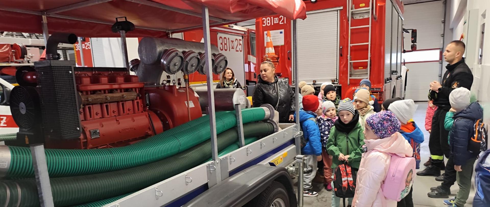 Z wizytą w Państwowej Straży Pożarnej w Siedlcach