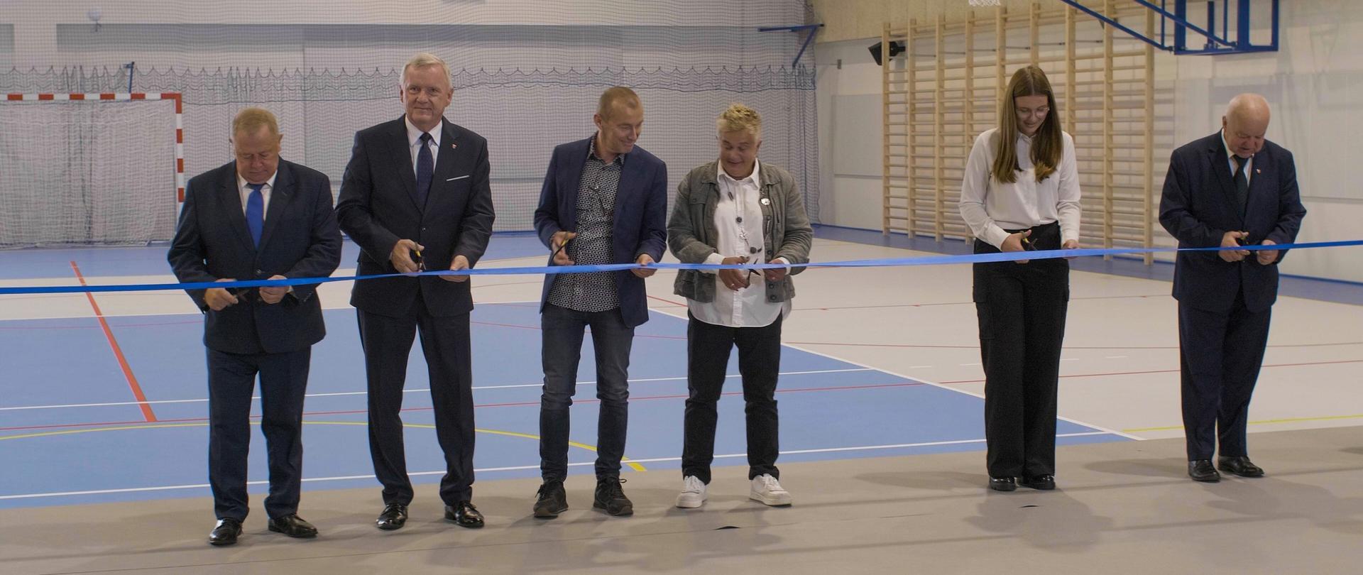 Oficjalne otwarcie hali sportowej w Wyszynach