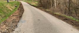 Naprawa poboczy na drodze gminnej Lubenia - Cyb