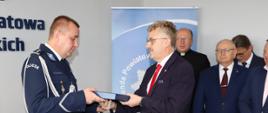 Uroczysta zbiórka w Komendzie Powiatowej Policji w Końskich