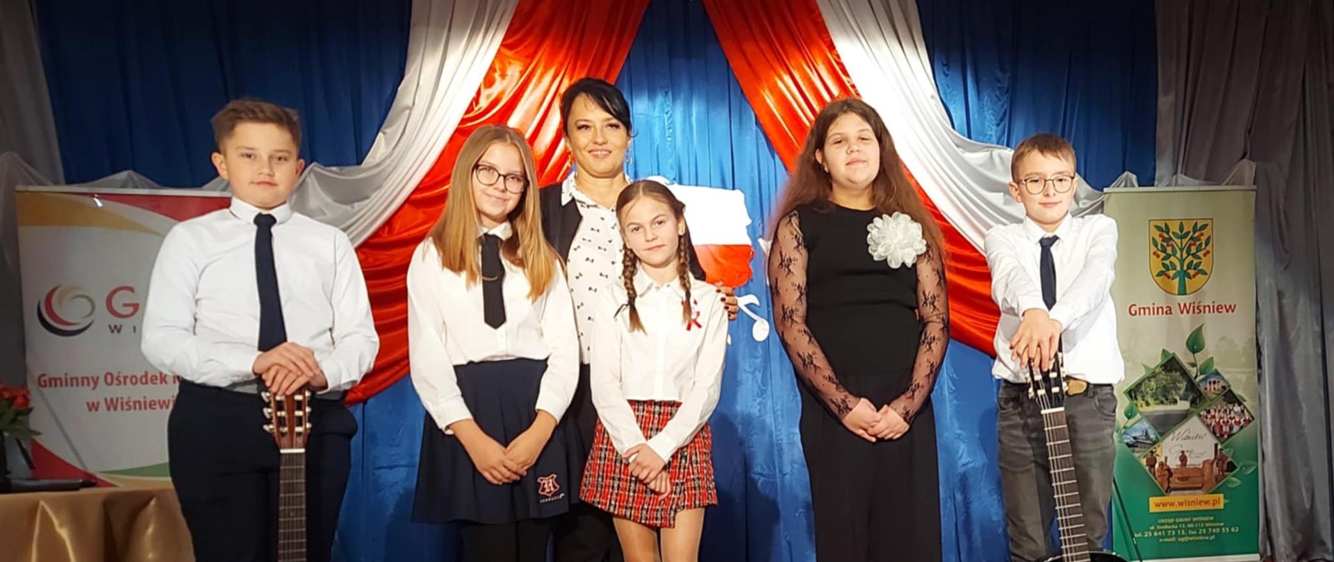 Powiatowy Festiwal Pieśni I Piosenek Patriotycznych "Dla Niepodległej"