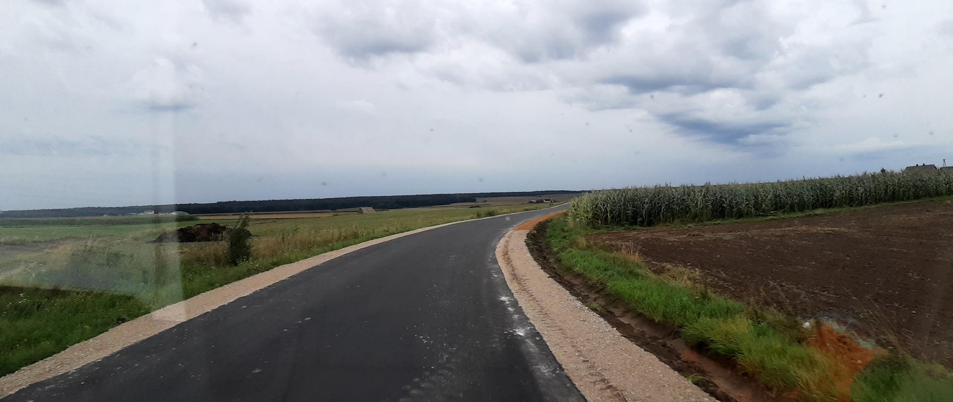 Droga gminna do m. Bałki w trakcie przebudowy