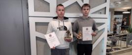 Bracia Radosław i Michał Krzemień - zdobywcy I i II miejsca w eliminacjach miejskich OTWP