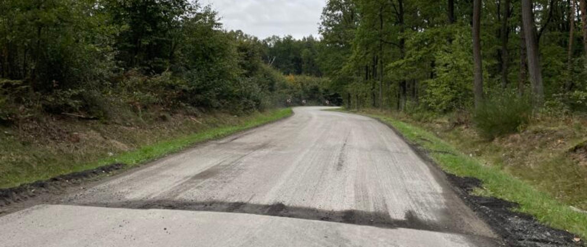 Zdjęcie drogi powiatowej 1320K w m. Smęgorzów