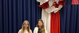 Laura i Zosia - uczestniczki XV Konkursu Pieśń ujdzie cało... w Pułtusku.