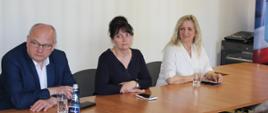 Samorządowcy uczestniczący w spotkaniu