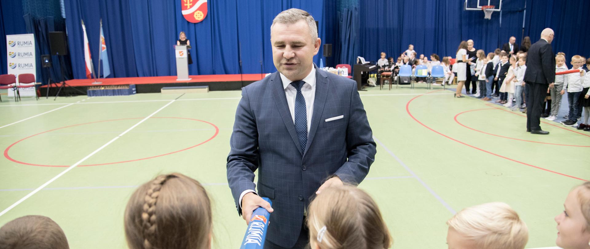 Uroczyste ślubowanie uczniów klas pierwszych (fotorelacja cz. 3)