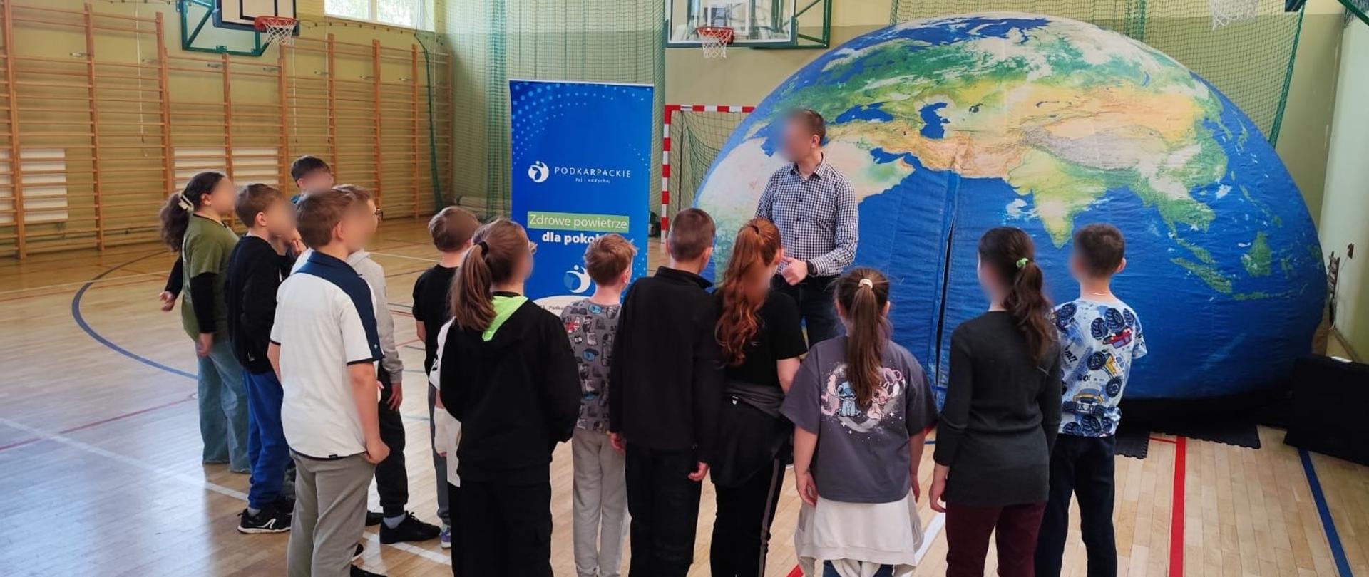 Spotkanie w Zespole Szkół w Dębnie w ramach Projektu Life Podkarpackie żyj i oddychaj