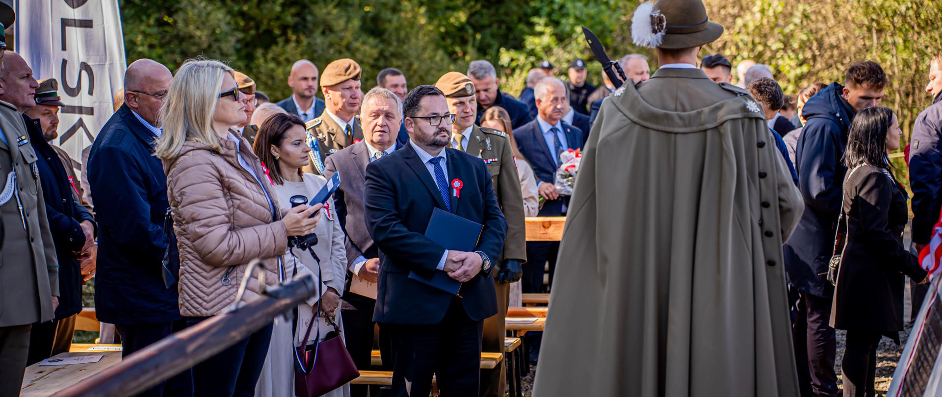 Uroczystość odsłonięcia Pomnika Konfederatów Barskich w Izbach