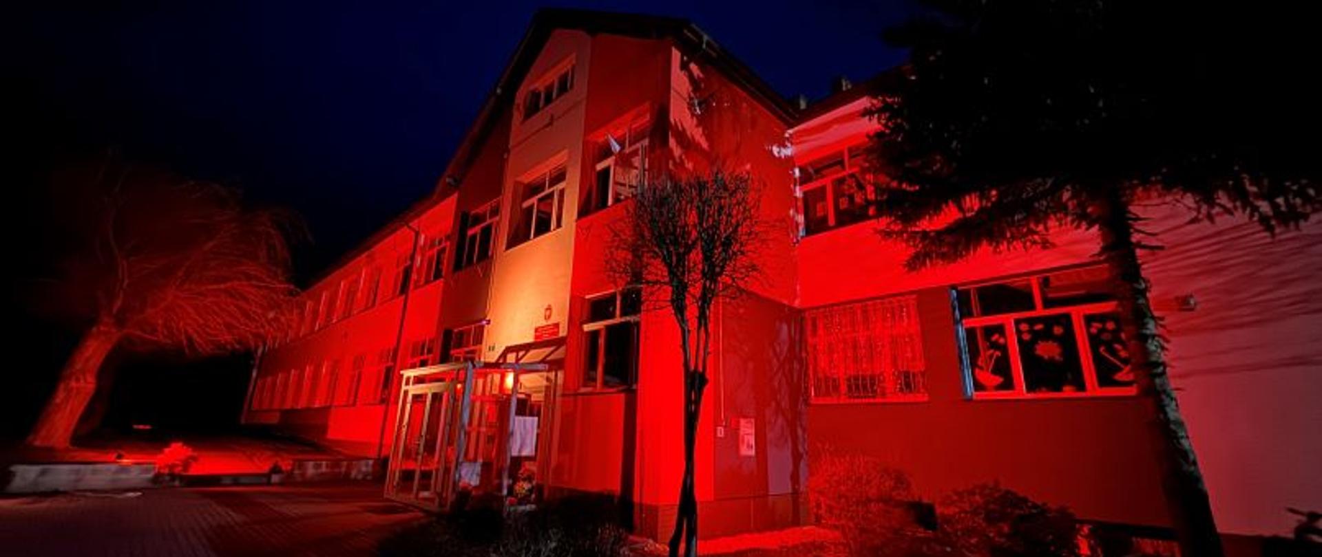 Szkoła w Izdebniku
