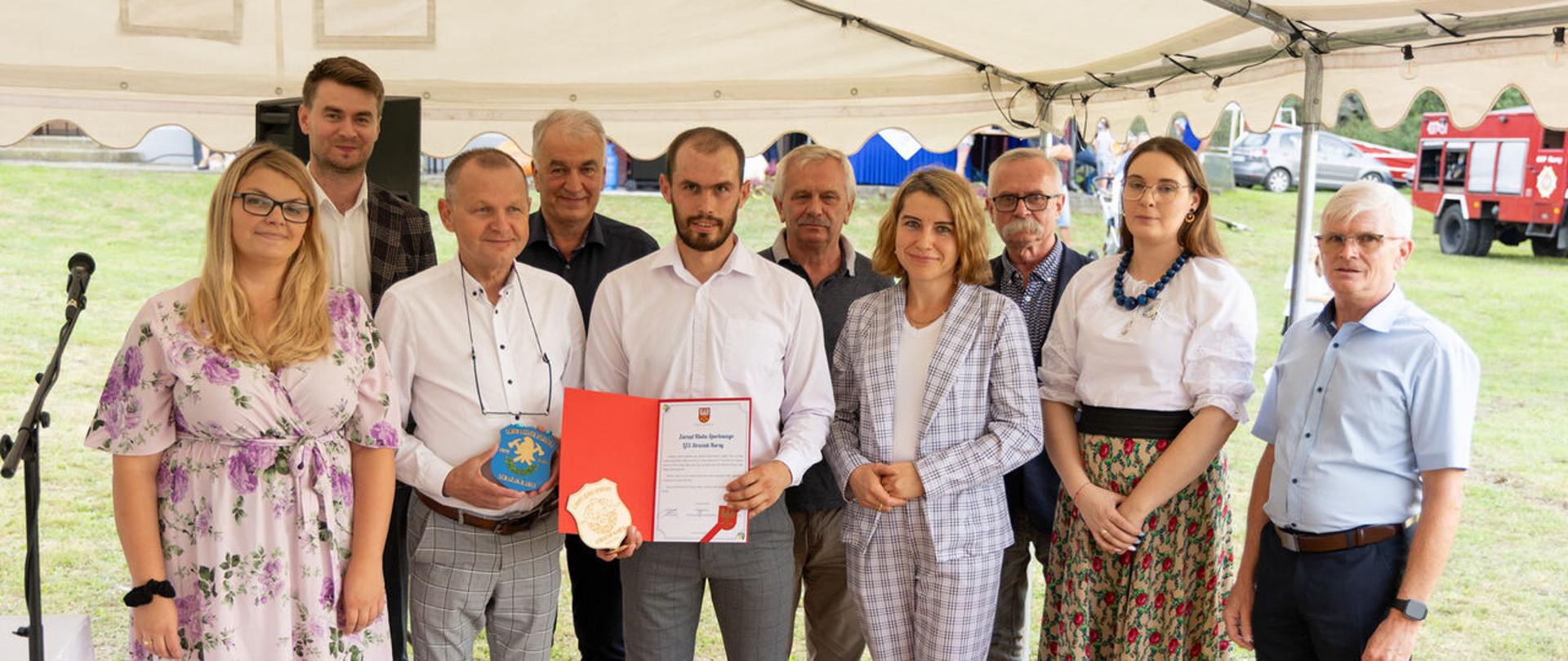 Piknik w Karsach z okazji 30 lecia istnienia Ludowego Zespołu Sportowego „Strażak”