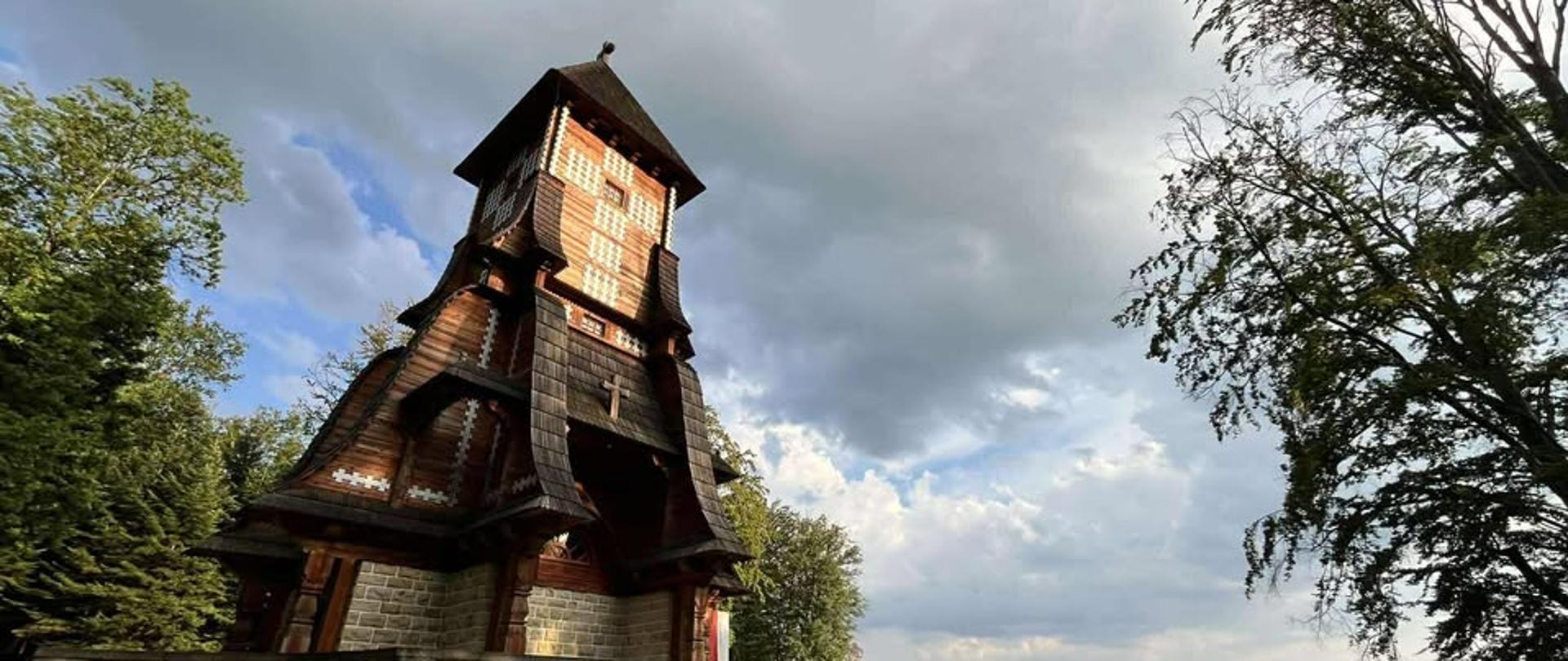 Drewniana kaplica, w stylu starosłowiańskim – Gontyna