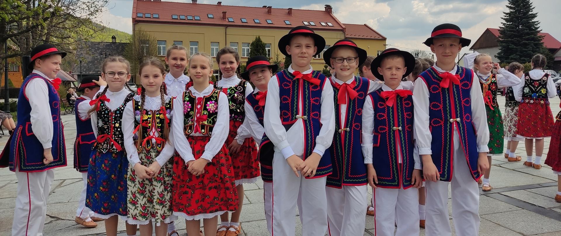 Mały Tymbark podczas uroczystości 3 maja