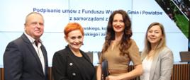 grupowe zdjęcie z podpisania umowy w urzędzie marszałkowskim województwa podlaskiego