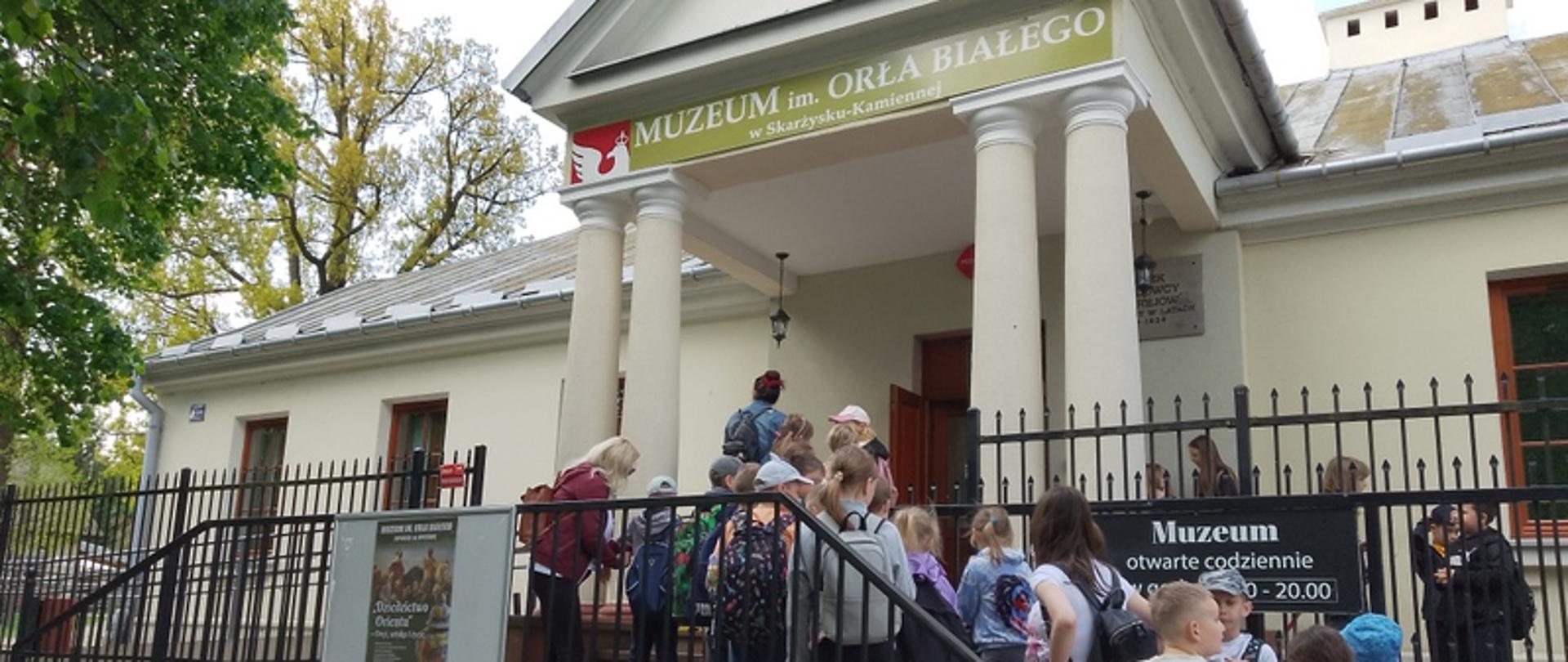 Zwiedzamy Muzeum im. „Orła Białego” 