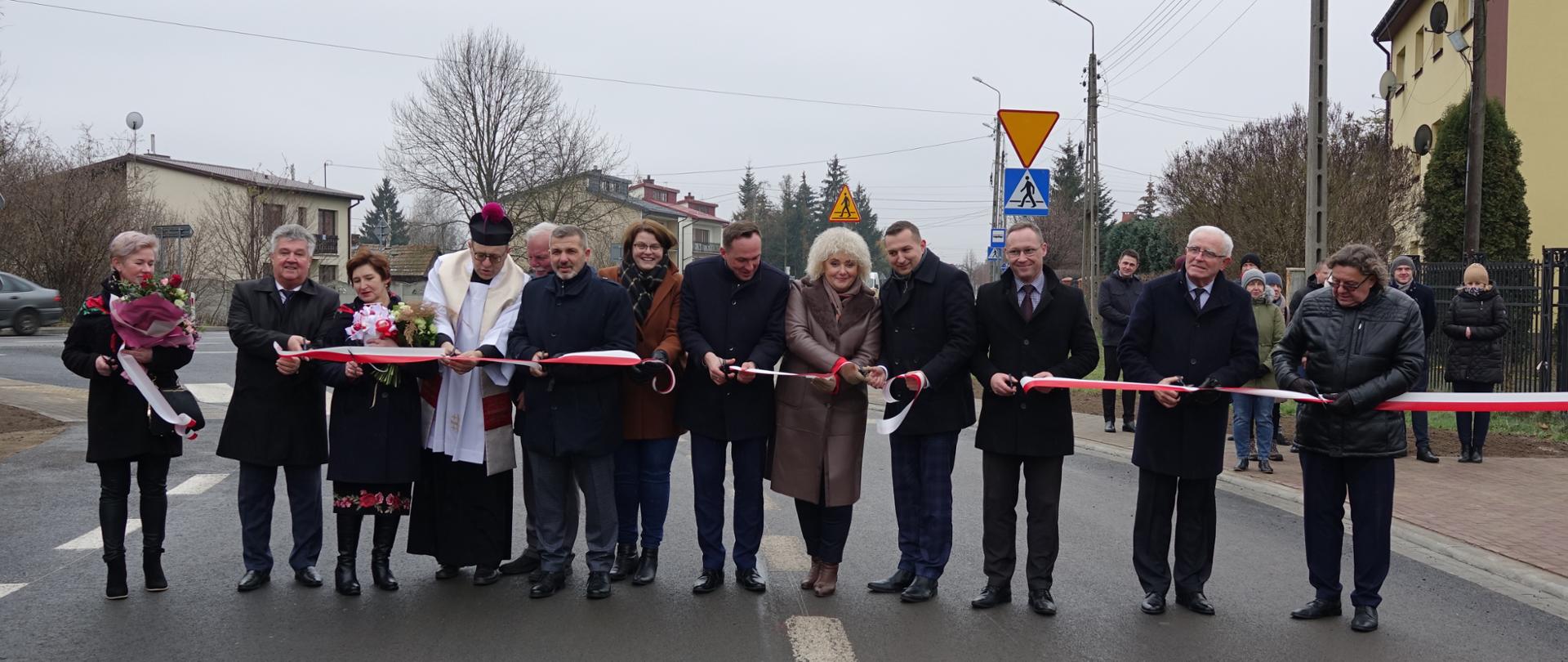 Uroczyste otwarcie drogi nr 1325W w Maciejowicach, fot. 1
