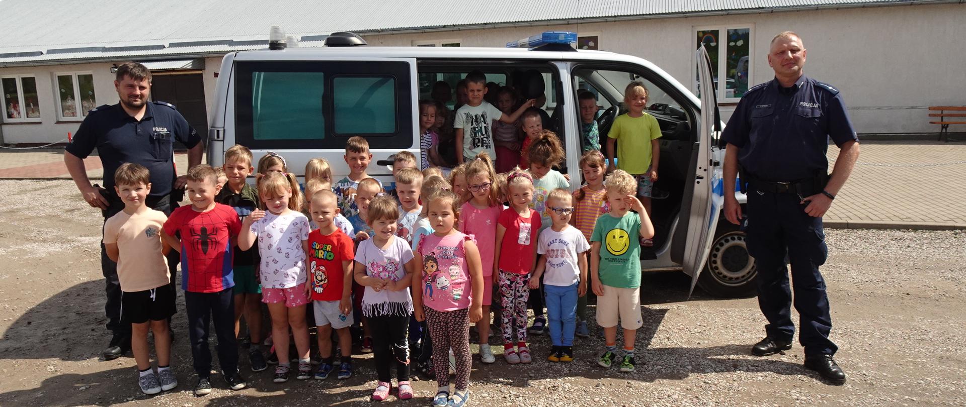 "Bezpieczne wakacje" - spotkanie z policjantami